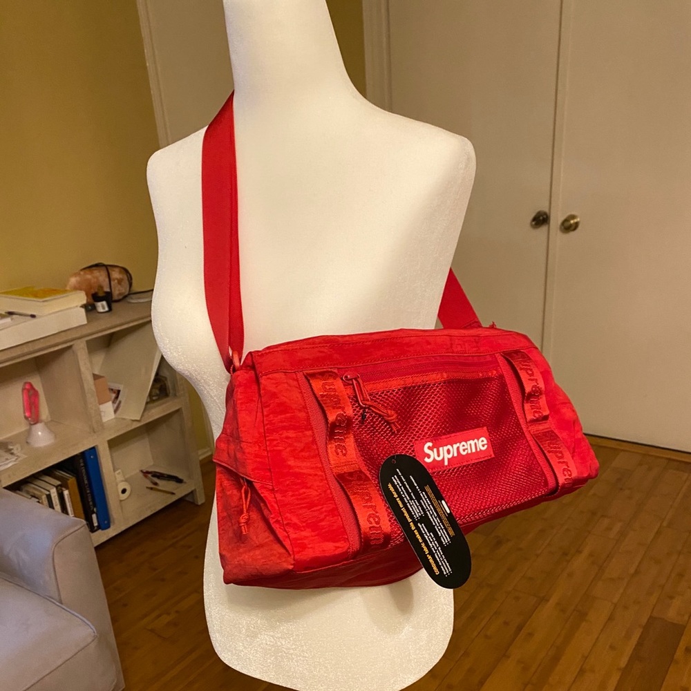 SUPREME MINI DUFFLE BAG